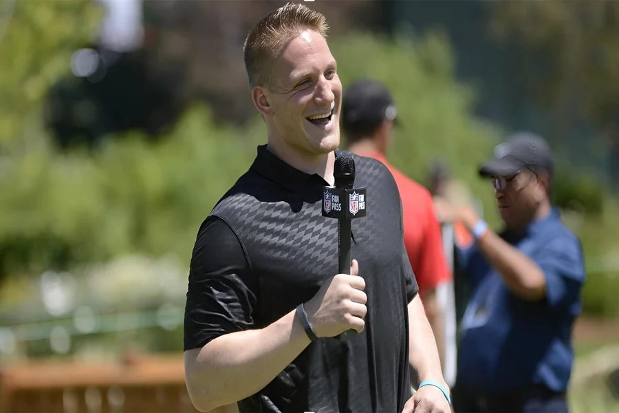 AJ Hawk Net Worth 