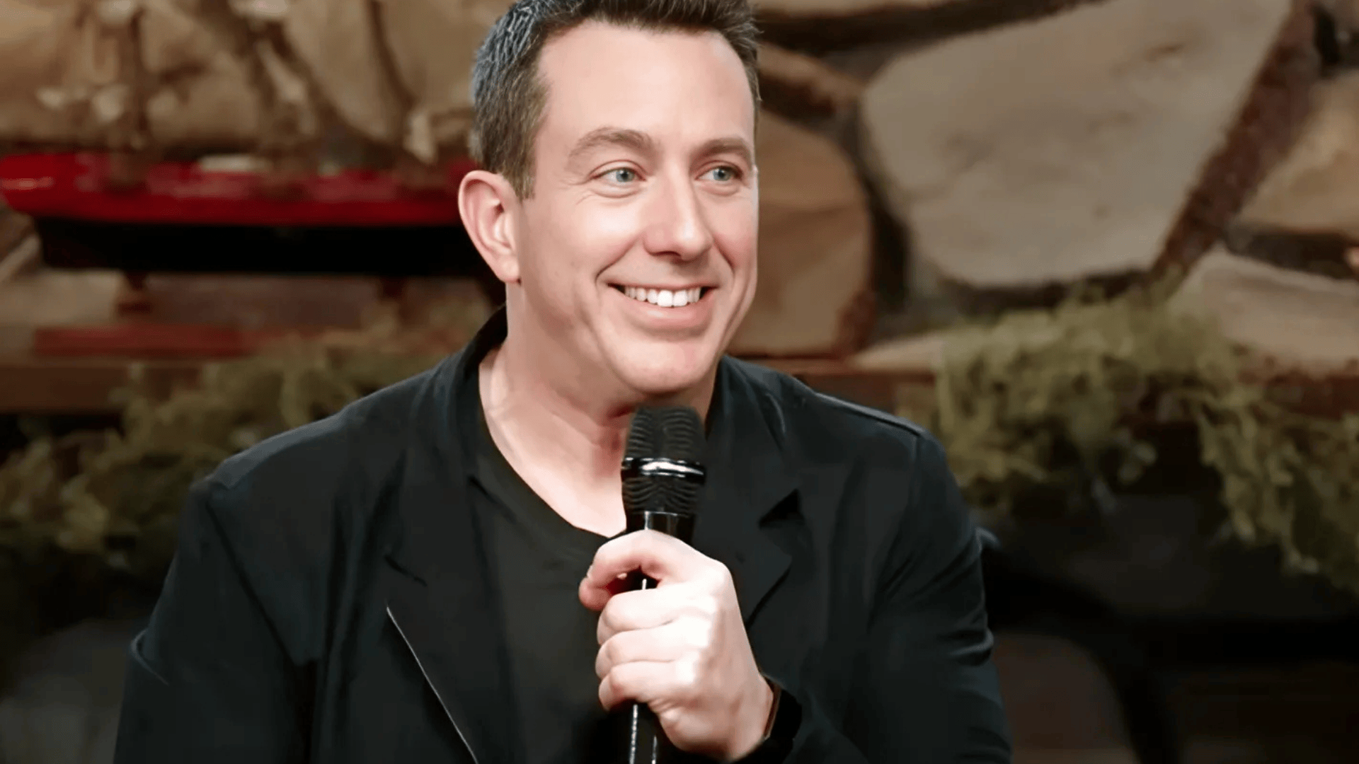 Jamie Lissow Net Worth