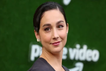Molly Ephraim Net Worth